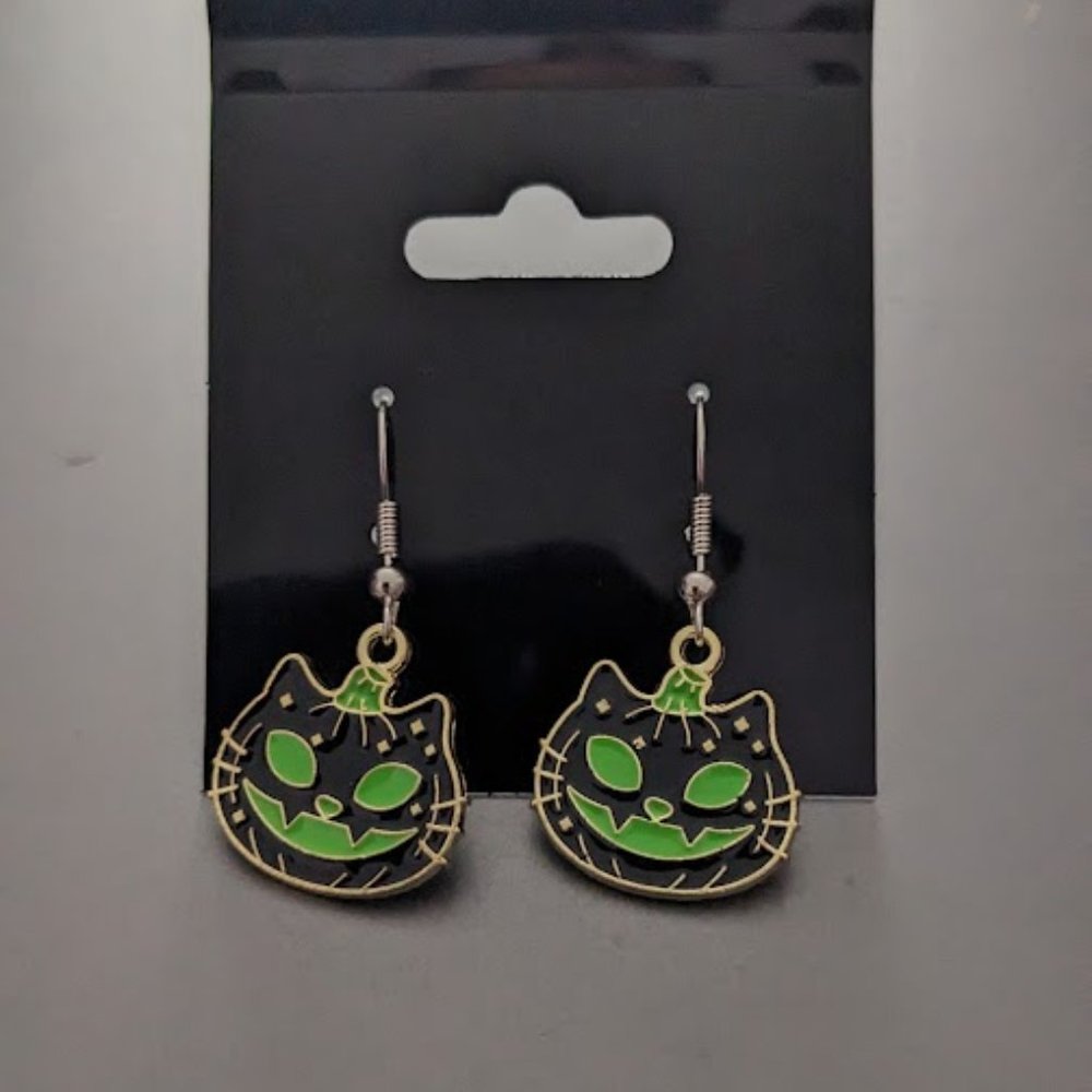 Black and Green Pumpkin Cat Earrings